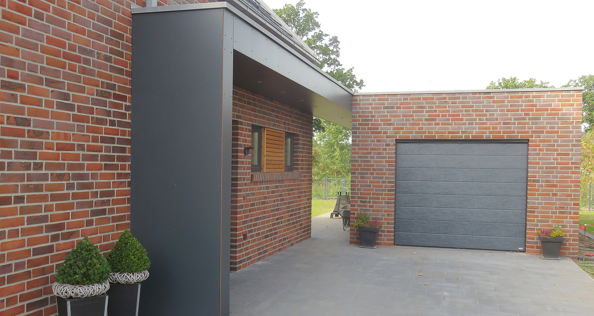 Einfamilienhaus Eingang mit Garage in Grafschaft Bentheim Nordhorn 2017